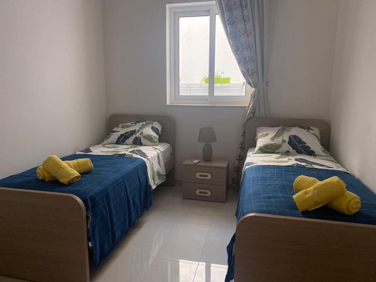 Sunshine Apartments Mellieha - Modern Three Bedroom Ground Floor Apartment With Yard Екстер'єр фото